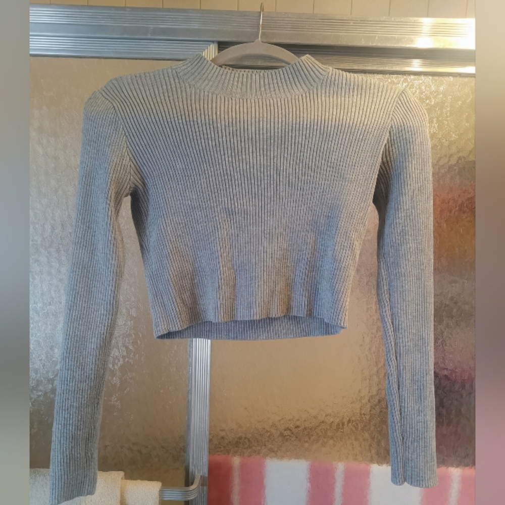 Brandy Melville Cropped Gray Ribbed Sweater Size XS/S